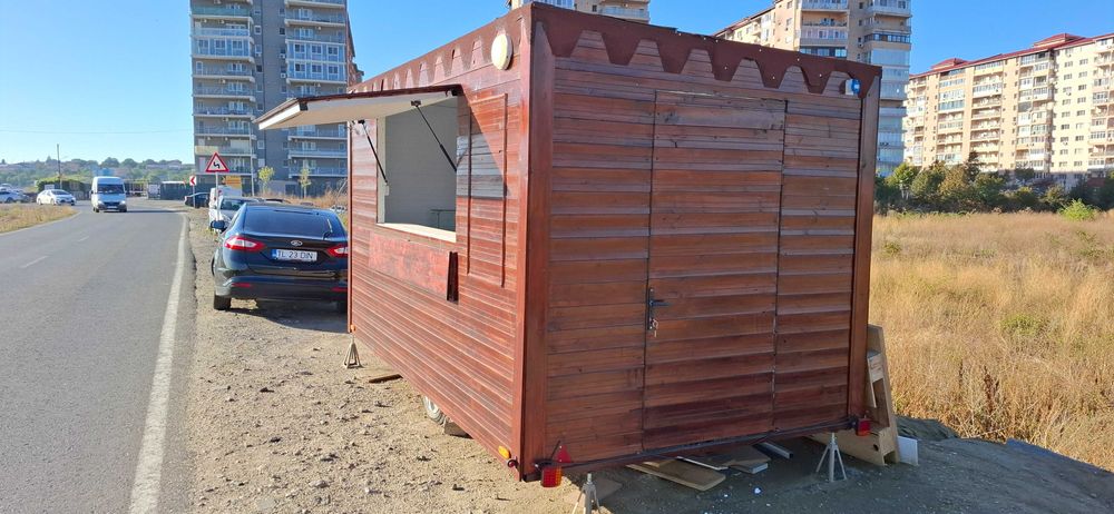 Rulota fast-food 8000 euro