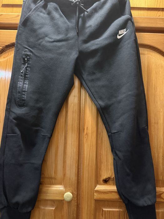 Nike tech fleece - размер M