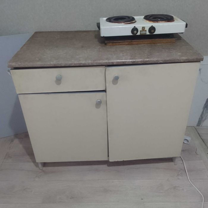 Продам кухонный шкаф