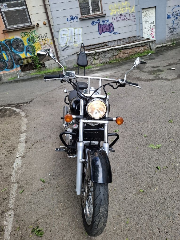 Honda Shadow VT 125