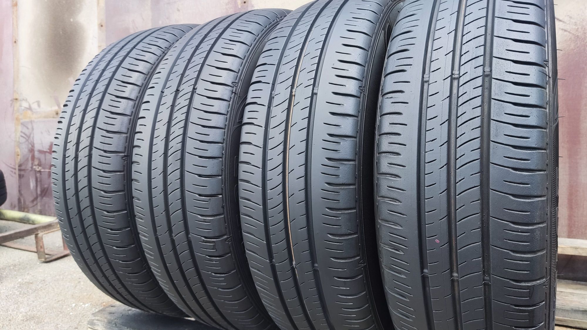 4бр. летни гуми 185/60/16 Dunlop Enasave EC300+
дот20
7мм
Много добро