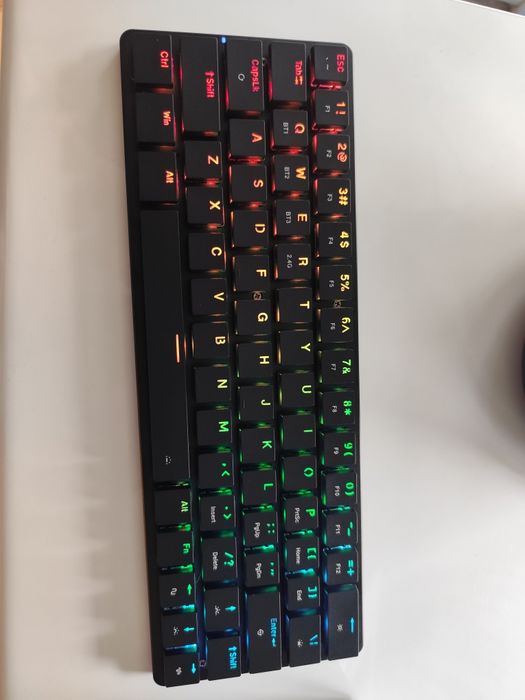 Vand Tastatură mecanică wireless de gaming Redragon 60% compactă,