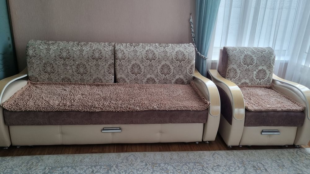 Мягкий уголок (диван и кресло)