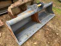 Cupa taluz noua Strickland pentru excavatoare de 7-10 tone