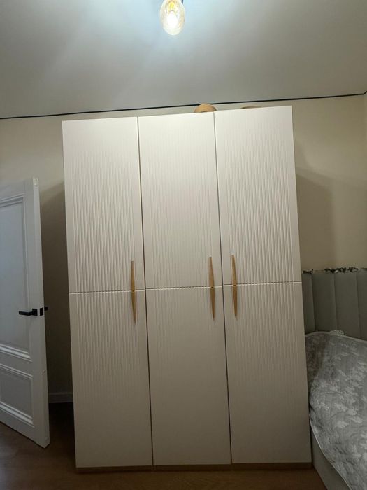 Продается шкаф для одежды