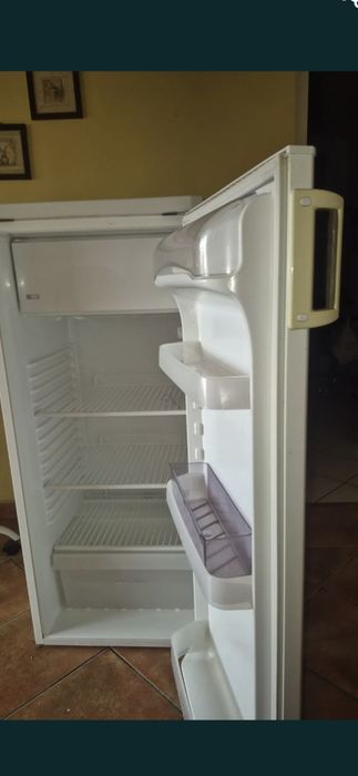 Vând frigider Zanussi perfect funcțional