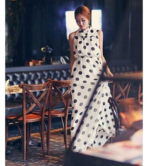 Платье сарафан, шикарно и модно, мягкая ткань, на 46 размер 5 000 ₸
