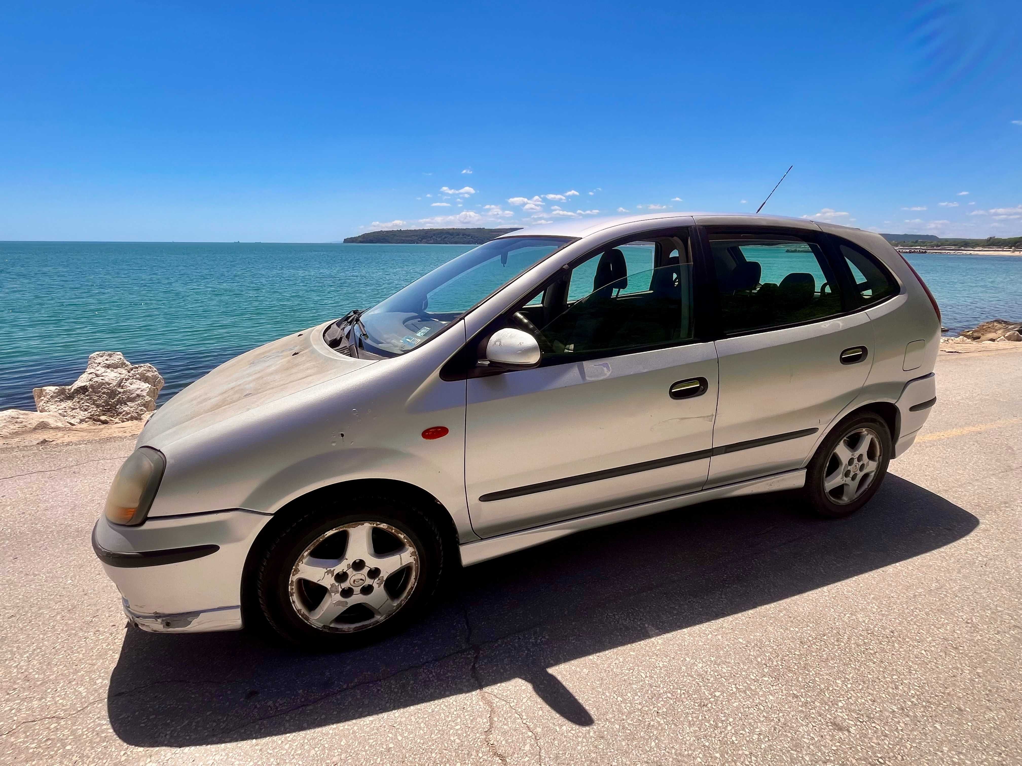 Автомобил NISSAN Almera Tino