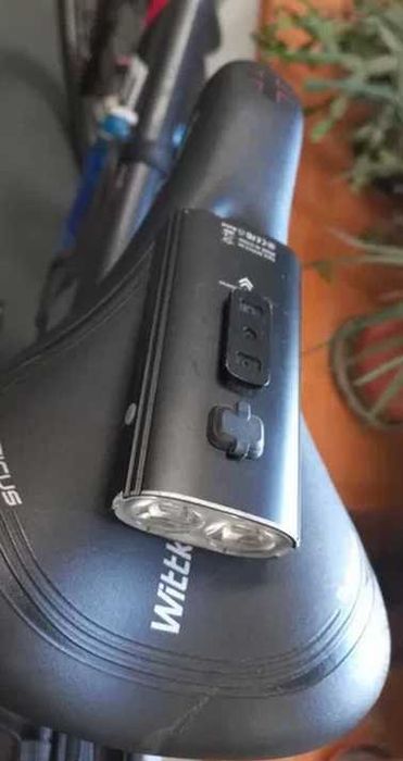 Far lanterna Gaciron V20D-1700
