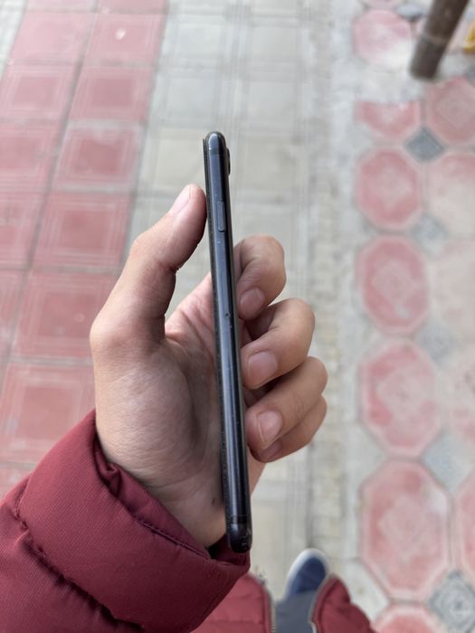 iphone 7  black 32gb