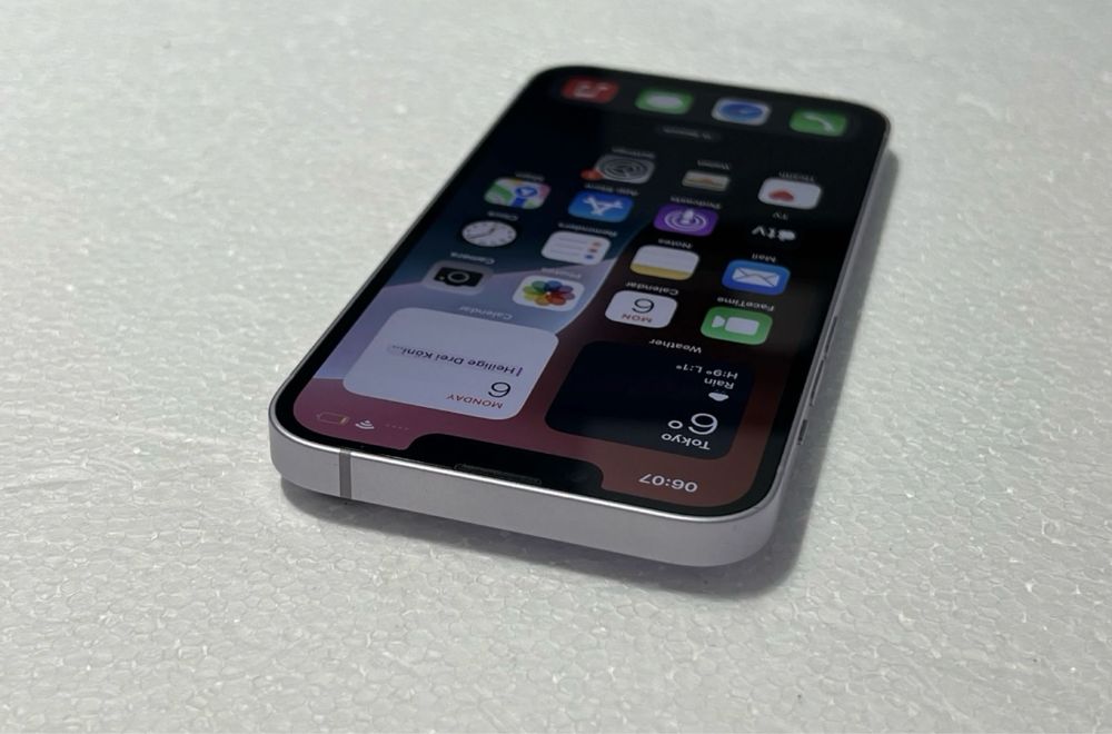 Vand/Schimb iPhone 14 Purple