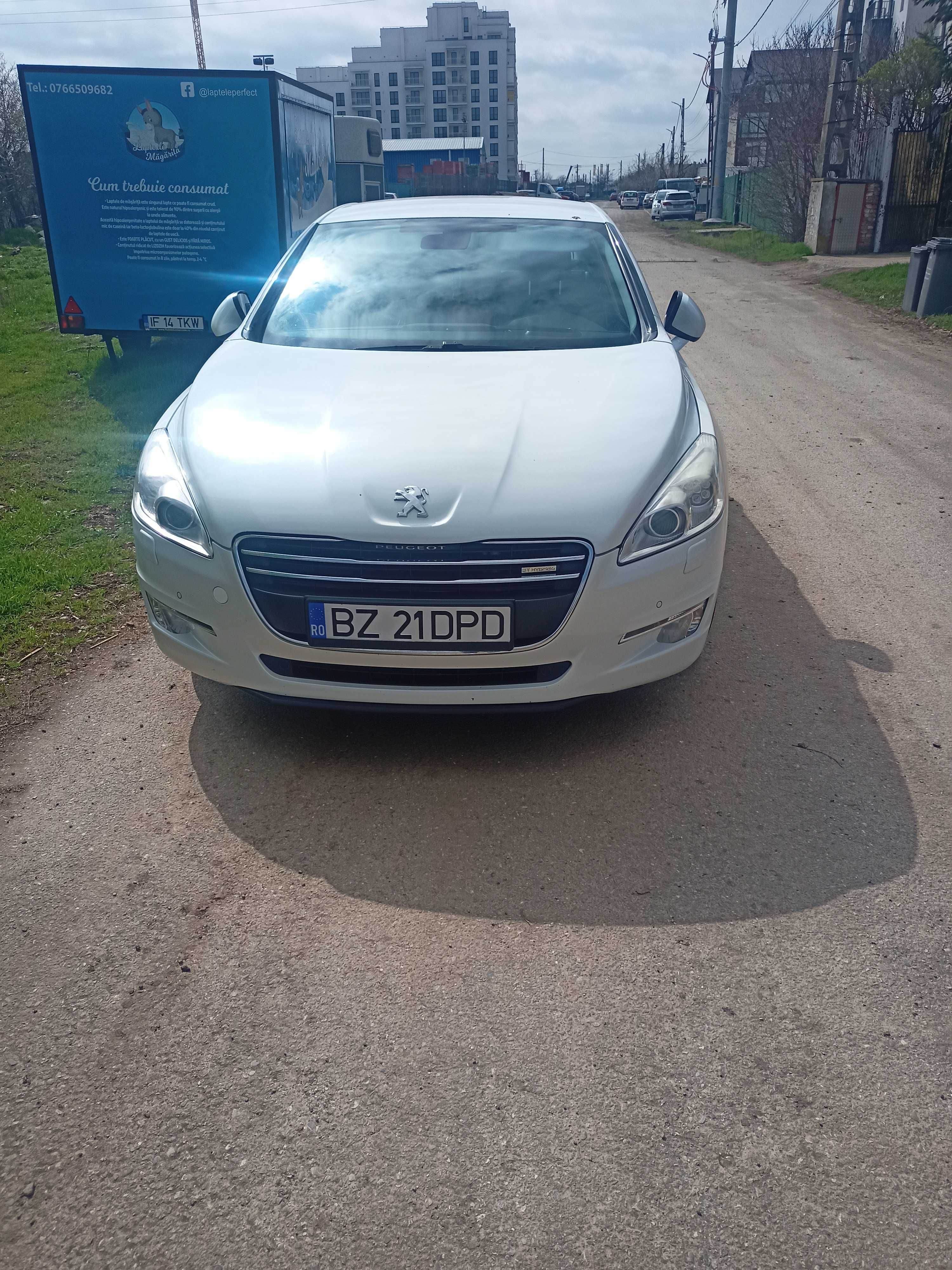 Vând Peugeot 508 hibrid din 2012