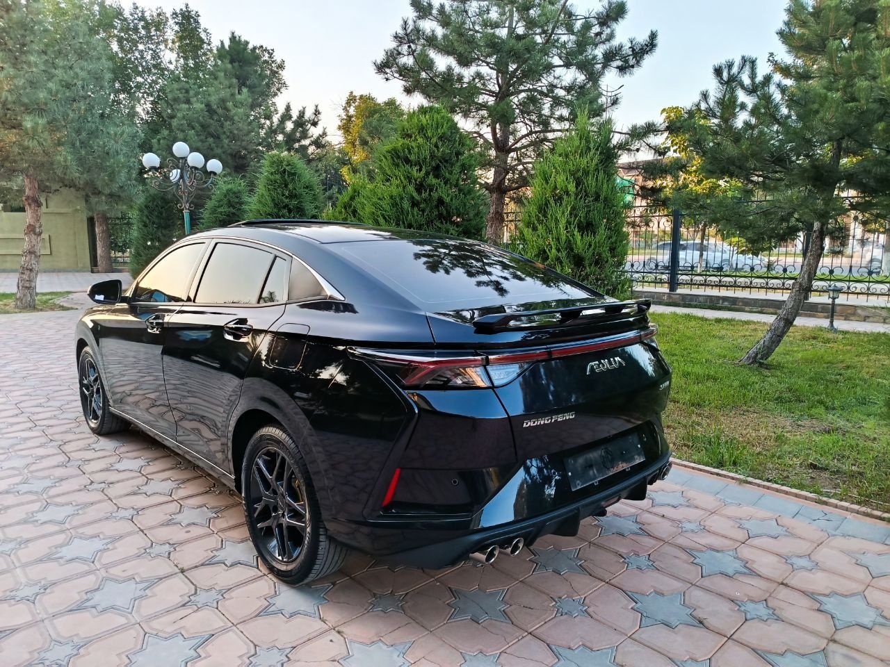 Dongfeng Aeolus Shine 2024! 313 mln salondan olingan