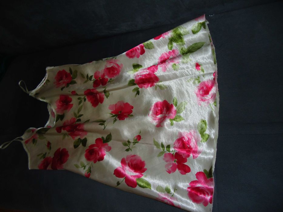 дамски  нощницa и потник