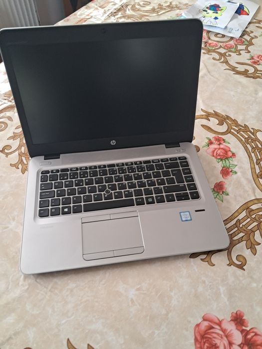Vând laptop Hp intel I5
