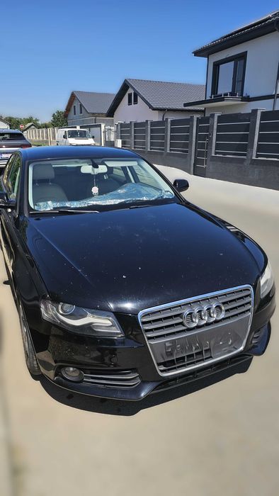 Audi A4B8  2.0 TDI 2012   Pret negociabil 212000 km
