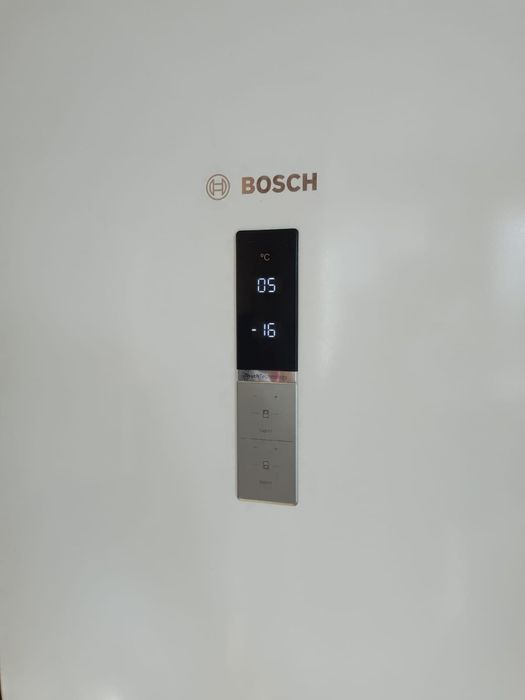 Продам двухкамерный холодильник