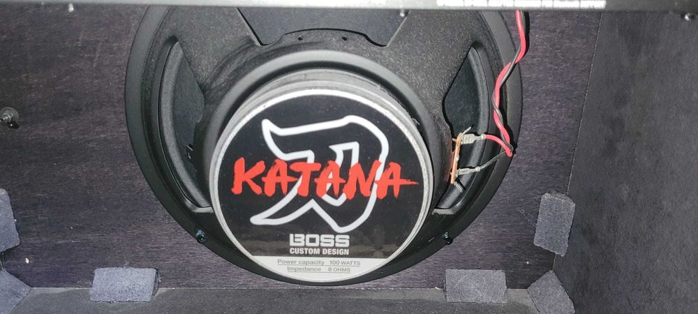 BOSS Katana 100 Gen 3 + adaptor bluetooth + cablu audio pentru chitara
