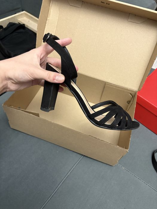 Продам туфли 36 рр. 2000 тг