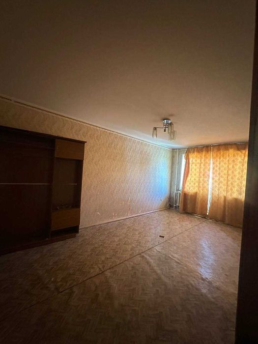 Продаётся 1 комнатная квартира на 3 этаже в центре города