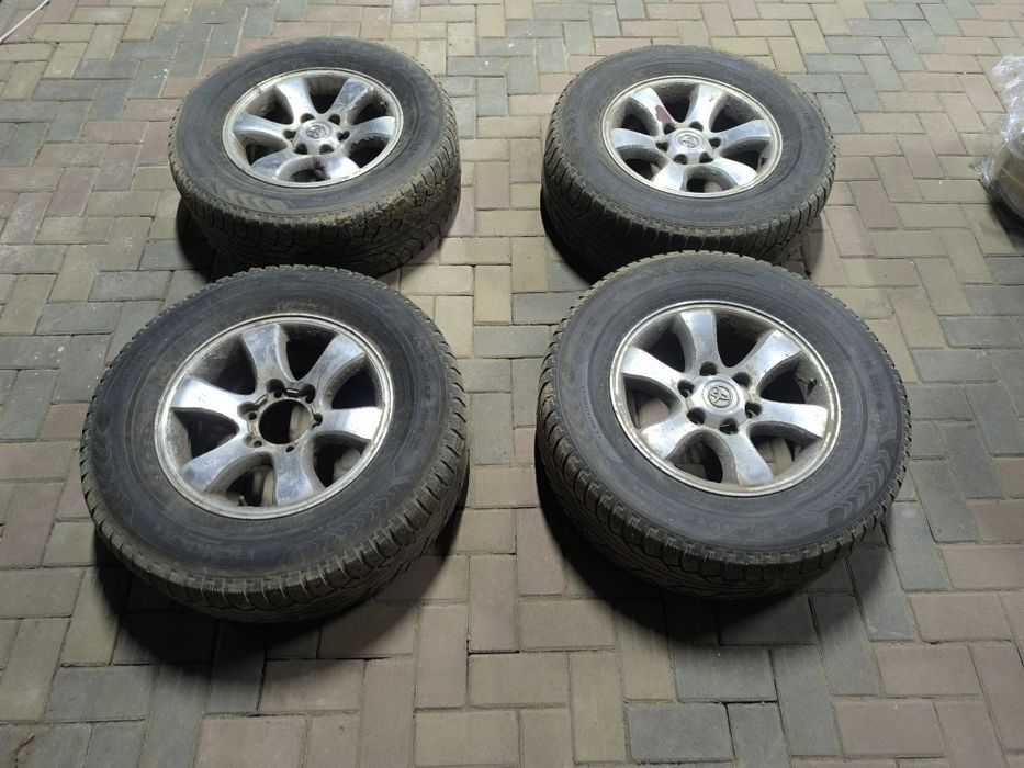 Срочно продам диски с покрышкой
