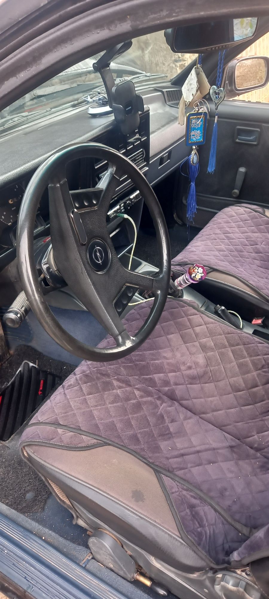 Opel Record Cherniy