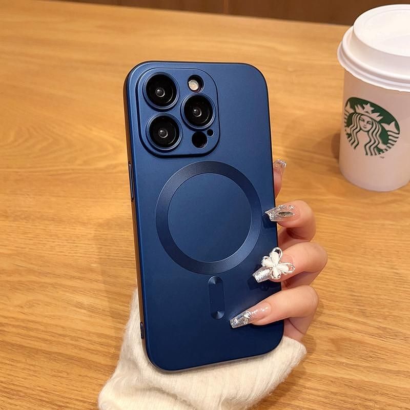 Матов Силиконов MagSafe Кейс за Apple iPhone 16 | 15 Pro | 14 Pro Max