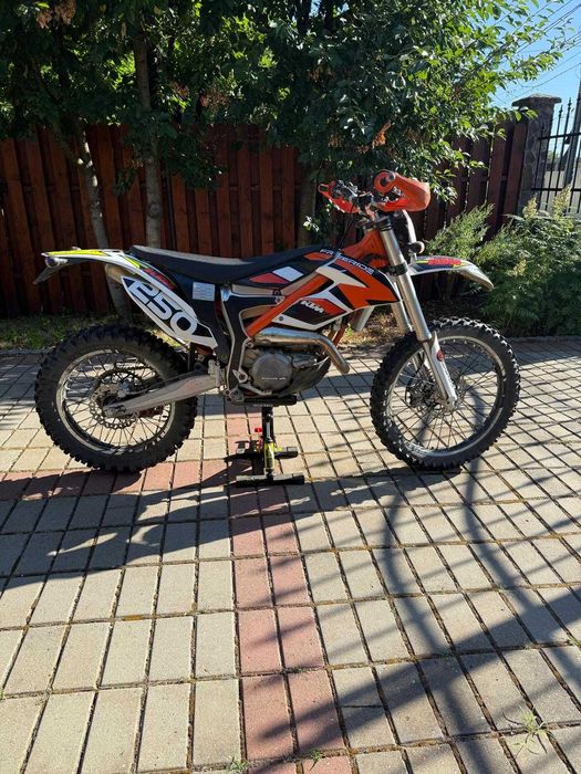 KTM Freeride 250 R