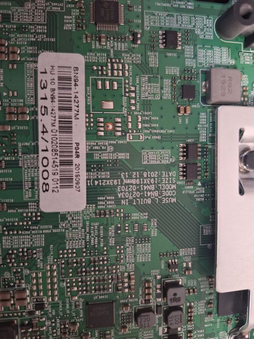 Placa de baza TV Samsung UE55R7372U
Model placa de baza : BN94-14277M.