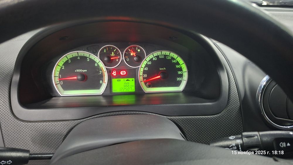 Nexia 3 mexanika sotiladi