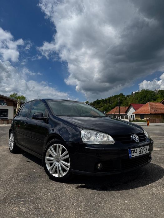Vând Volkswagen golf 5 tour
