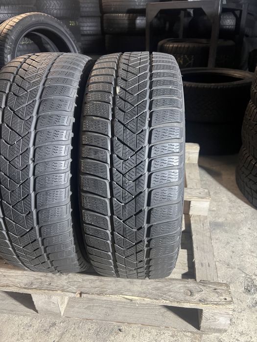 2 anvelope de iarna 205/55/16 pirelli runflat!