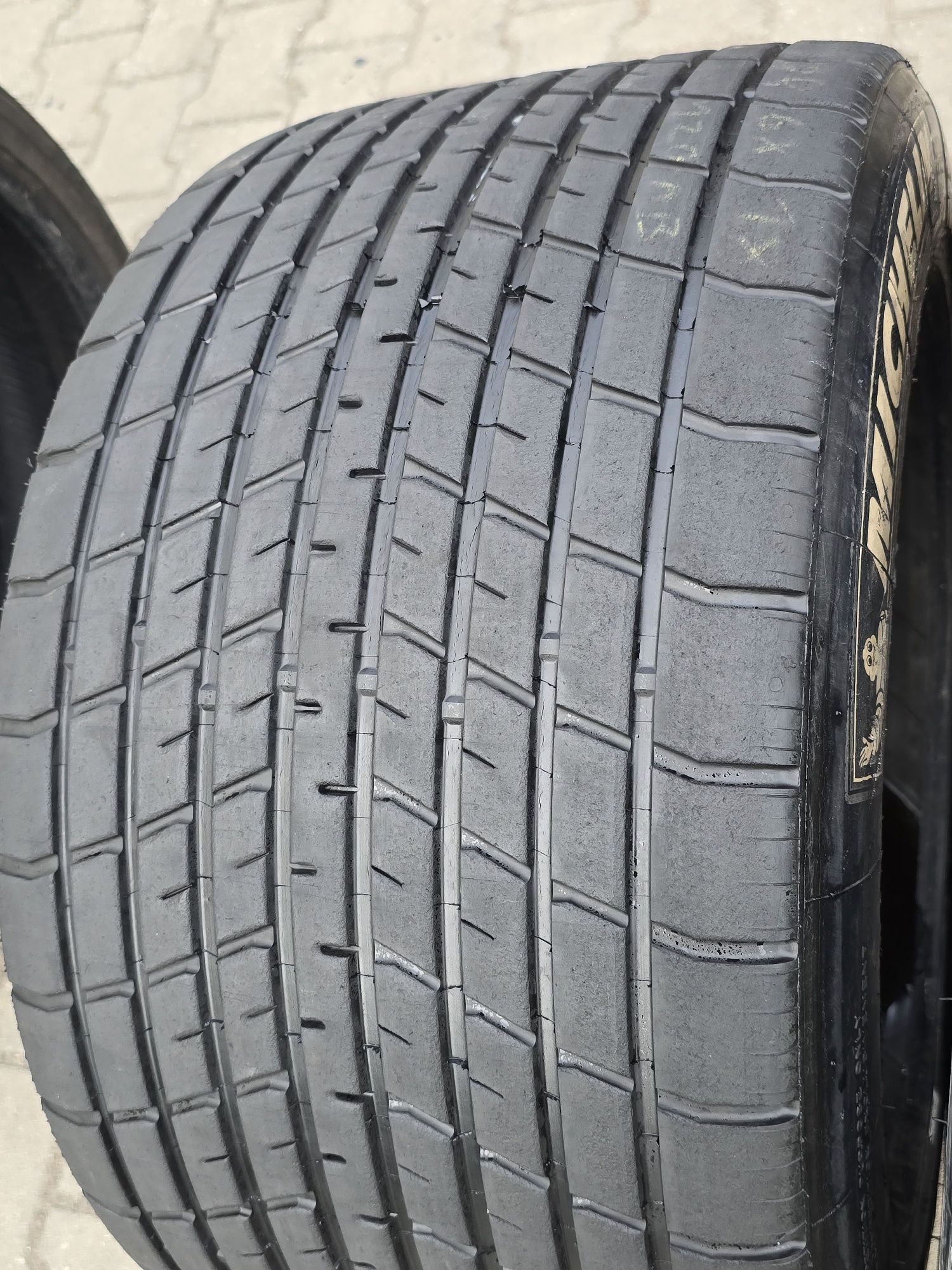 30 68 18 Michelin сликове