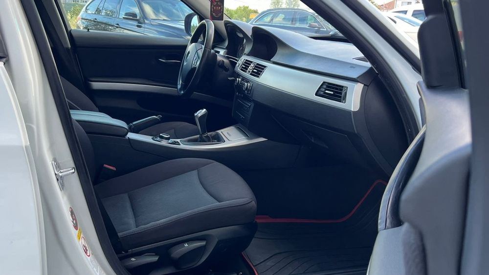 Bmw E91 Facelift 318 D 2009/Fiscal pe loc