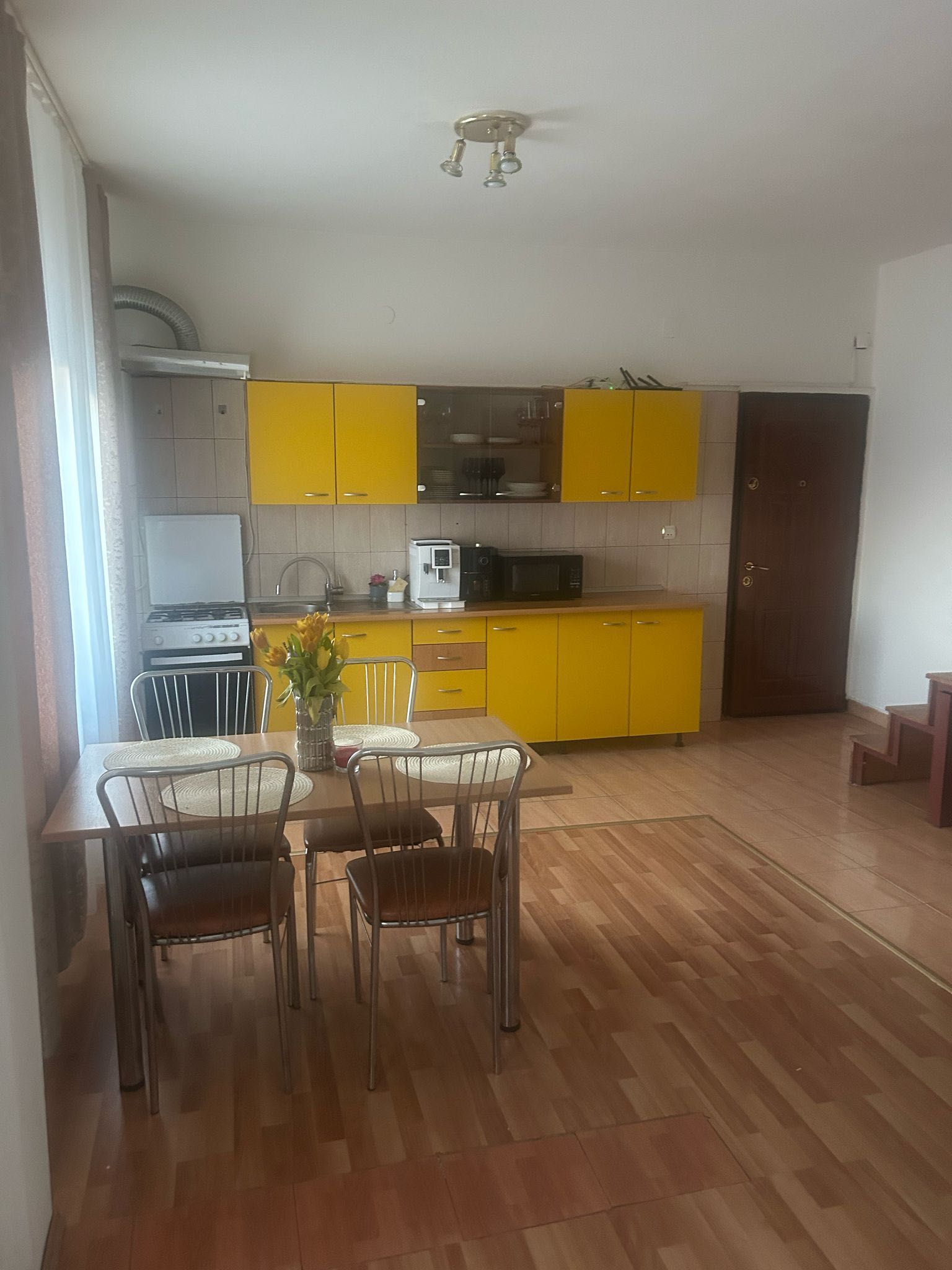 Apartament 2 dormitoare mansarda Mihai Viteazul