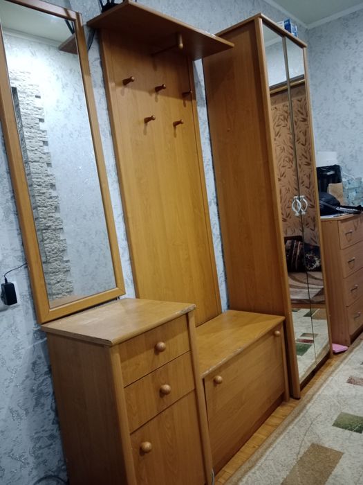 Продается Прихожка