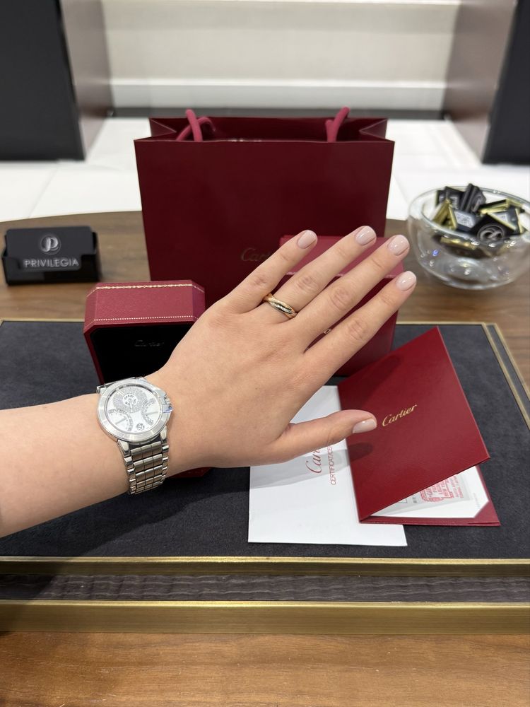 NEW Кольцо Cartier Trinity Small Model B423510