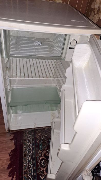 Продаётся мини холодильник