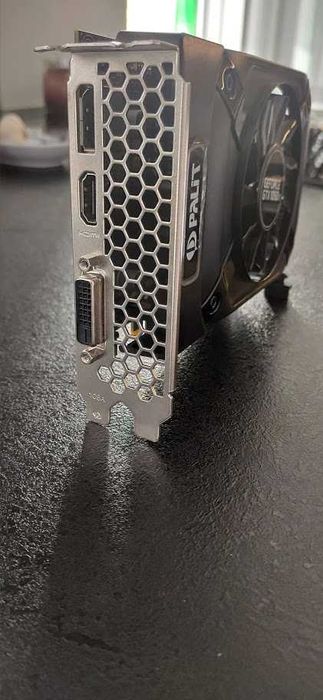 Продавам Перфектна Видео Карта Palit GTX 1050TI 4Gb Без допъл. захран