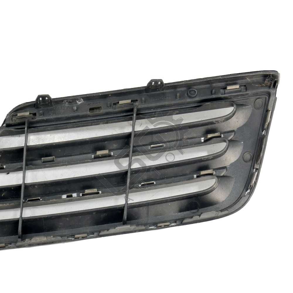 Решетка Toyota Avensis II 2003-2009 ID: 144851
