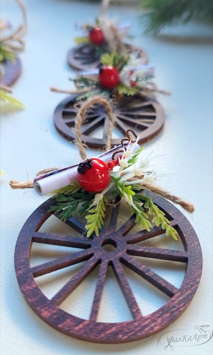 Ръчно изработени коледни подаръци до 10лв