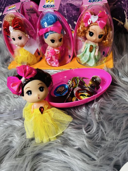 Jucarii copii papusa/masinuta cu dulciuri