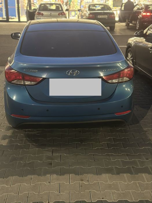 Hyundai Elantra (august 2015)