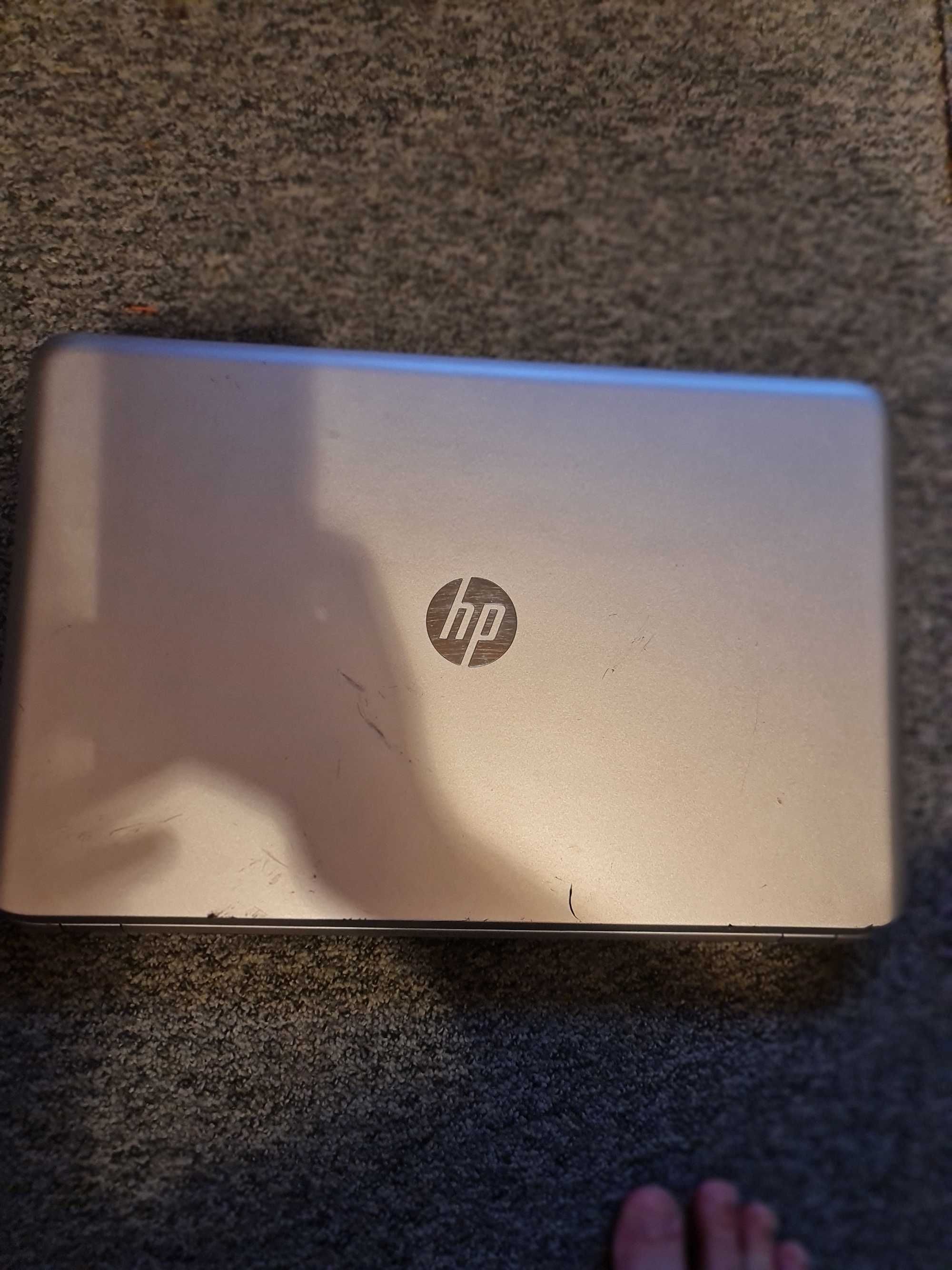 Laptop Hp Envy 17 inch ssd i7