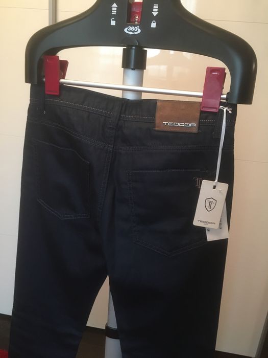 Blugi barbati Teodor bleumarin inchis marimea 32