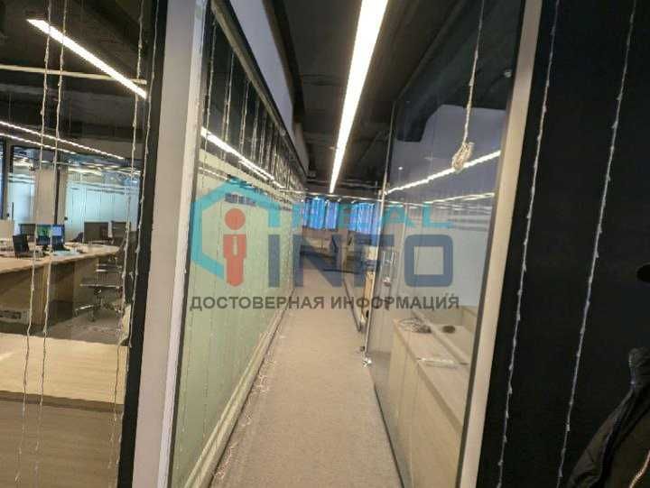 целый этаж в б/ц ул Афросиеб 735 кв (35 кв бонус), оплата за 700 кв