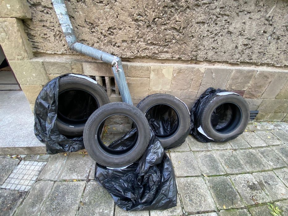 Зимни гуми Bridgestone 225/65/17