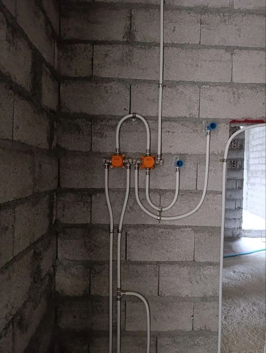 Santexnika xizmati mavjud