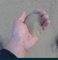 Сыпучие материалы :Песок, глина , отсев , сникерс , ПГС