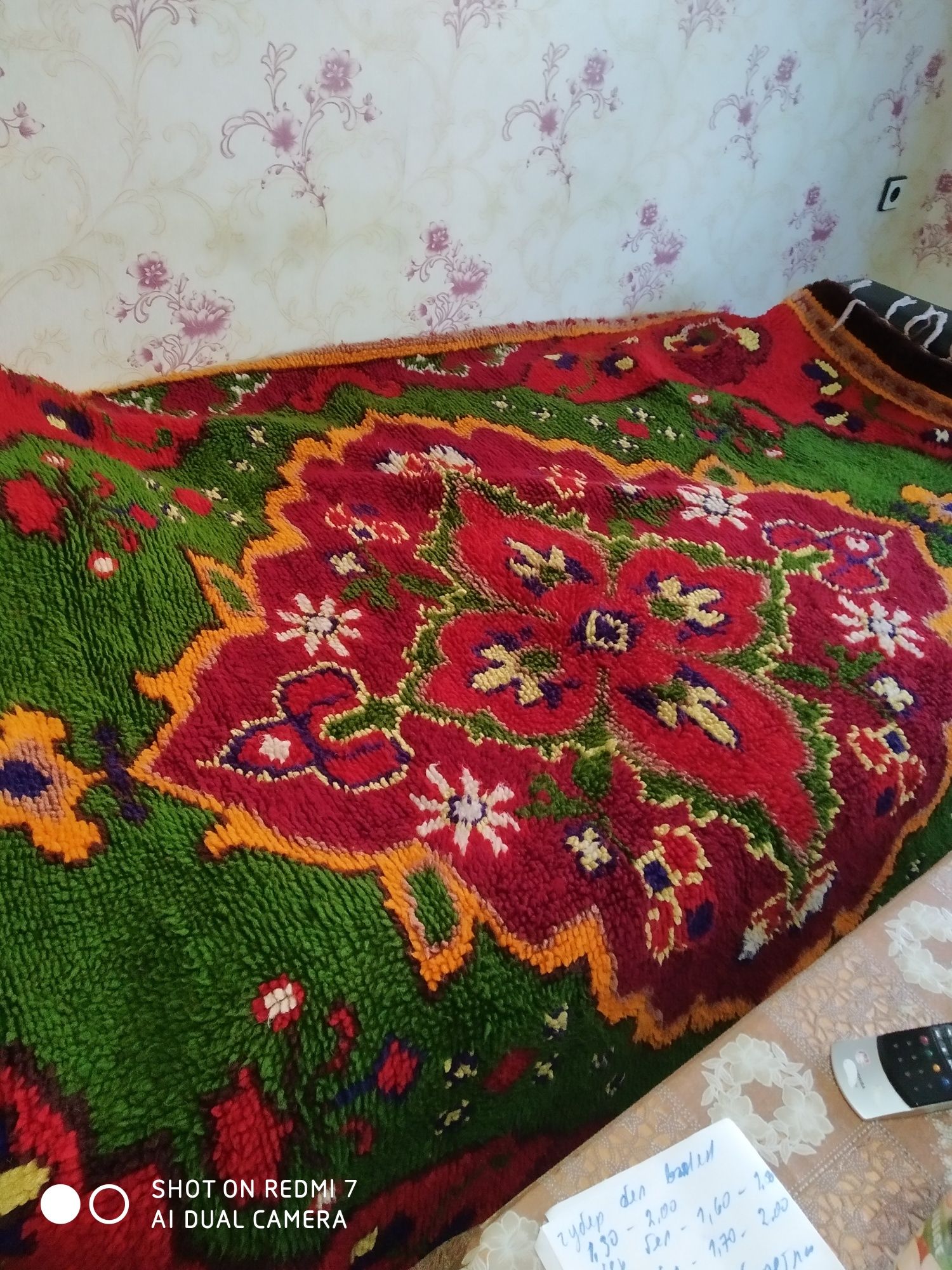 Чисто нов китеник царска корона